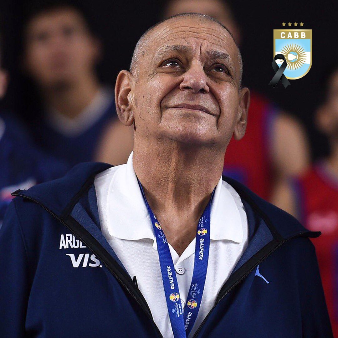 Hoy es un día muy triste para todos nosotros. Nos dejó una gran persona, Roberto Vartanian, utilero histórico de la Selección

Condolencias para toda la familia

¡Hasta siempre Turco, te vamos a extrañar mucho!
