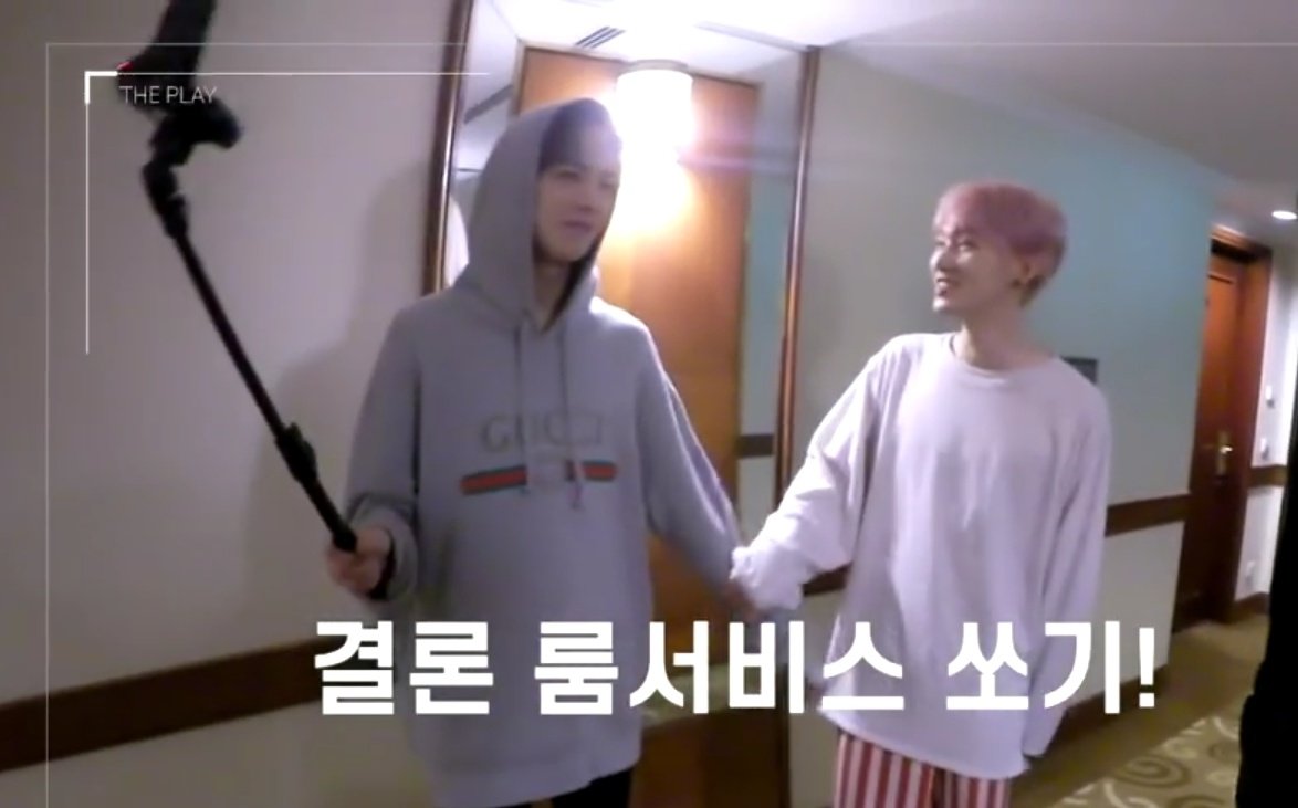 bbangnyuzone's tweet photo. chanhee &amp; younghoon roommates in jakarta > in new york > at europe tour > recording room-mates

manifesting a bbangnyu recording room tour vlive #bbangnyu #빵뉴 https://t.co/aGlDIeioKG