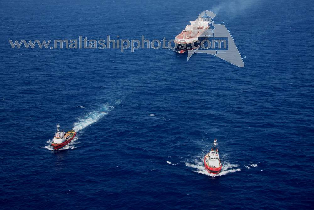 ShipsInPics's tweet photo. Thanks for the mention! Shipguru: #Greek #tugs #AEGEON #PELAGOS and #ALEXANDER3 #towing #Algerian #LNG #gas #carrier #BACHIR #CHIHANI #underway #offshoremalta - 27.06.2015 - https://t.co/mHD2qaFt3w ShipsInPics worldshipsoc TUGSPOTTERS HYPROCSC https://t.co/gGve26dtub
