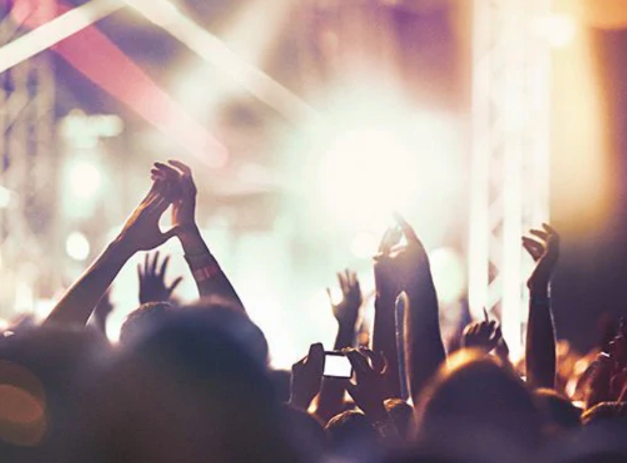 CostaCruises's tweet photo. Aboard Costa Smeralda, guests are in for a one-of-a-kind entertainment experience with our unique Virtual Band. Guests can enjoy concerts three times a week displayed on the ship’s impressive LED walls that fully immerse them in the rhythm of the music. https://t.co/MNsbkSi3RK