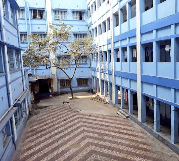 RahulRa13813548's tweet photo. The Universities and their hostels are the second home of students.!
#seveDowHoste https://t.co/utFOFyALuV