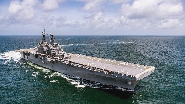 Newly Commissioned USS Tripoli Departs Shipyard for San Diego

Read more⬇️
navy.mil/submit/display…