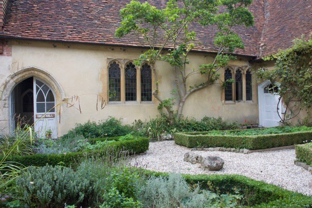 _stillpoint's tweet photo. 2/2 Our seventh Holistic Spiritual Practice retreat at the Abbey Sept 2016 - and our last event #stillness #contemplation #contemplativeprayer #contemplativechristianity #yoga with James Jewell @pacebene @mattrees https://t.co/nKjRkx4Ela