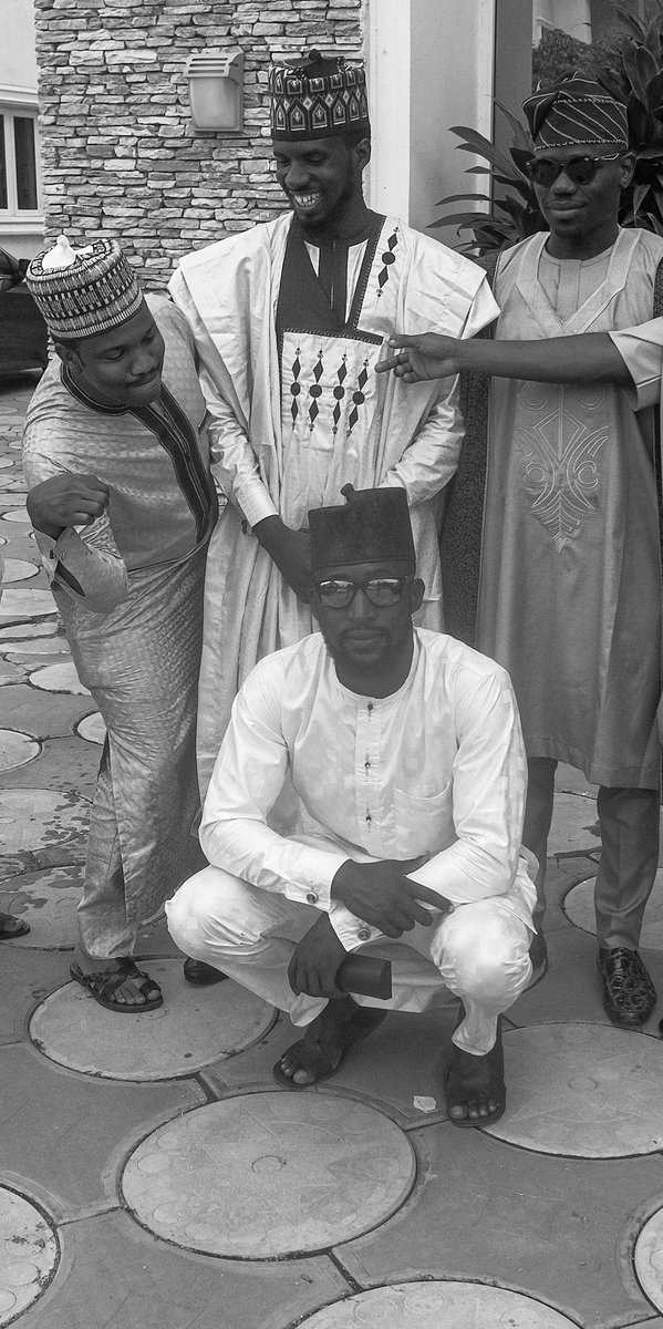 Aj__Gali's tweet photo. when you finally see that junior boy dodging you at sunday lunch #ExJAMRelate https://t.co/BOpBJJtbRi
