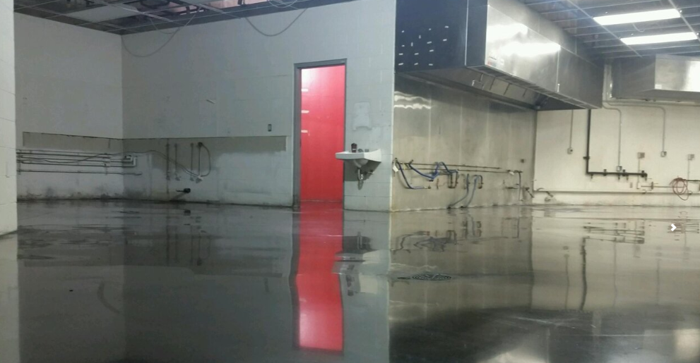 #concrete_epoxy #epoxy_floors
poxy floor coating is the process through which epoxy flooring is created. Epoxy is widely used for floor coating. Epoxy floor coating is composed of two component materials. 
visit us: hoosiersurfaces.com/faq