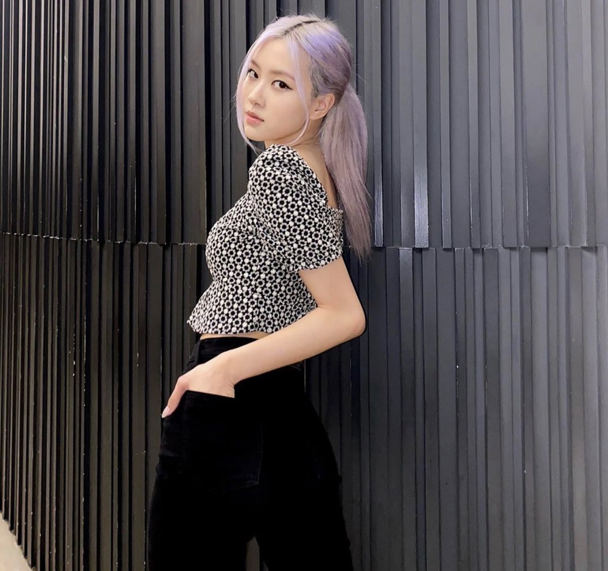 rosé pics tweet media
