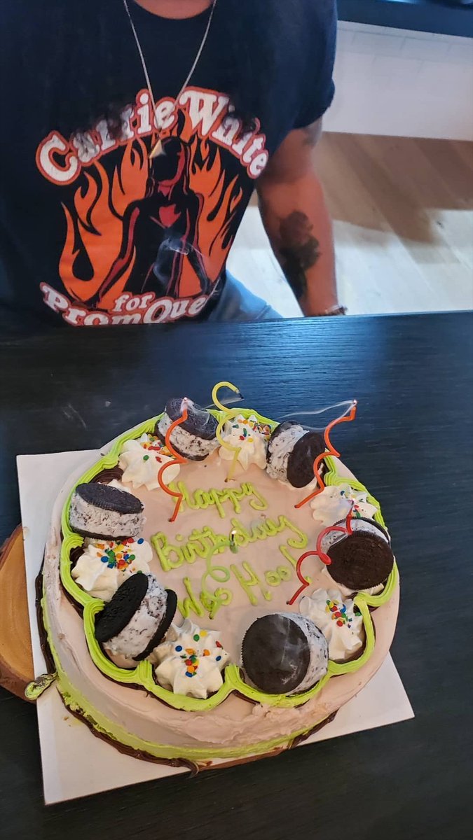 Hudson's family for Slash's birthday 🎂🤘🏻❤️ <a href="/Slash/">Slash</a> #Slash