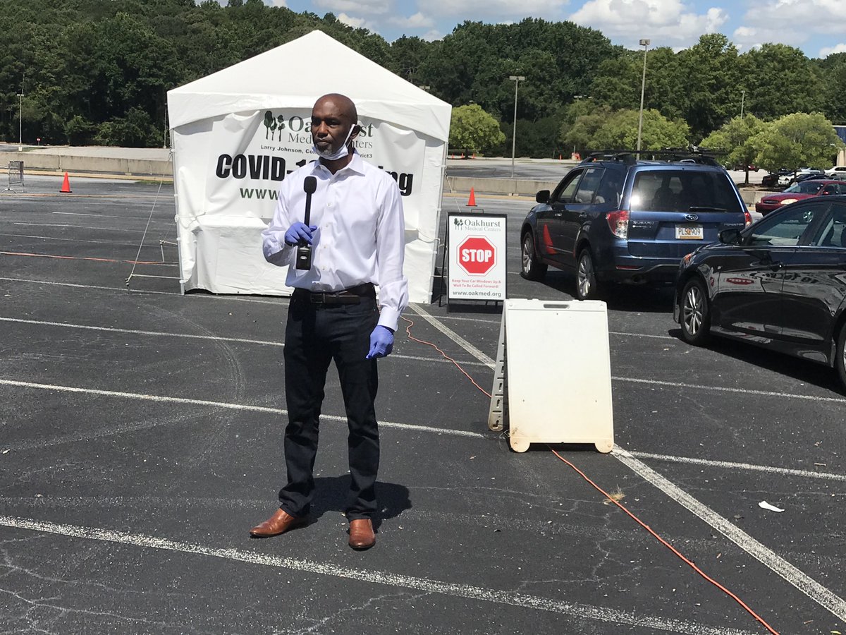 DCTVChannel23's tweet photo. On Thursday, Commissioner Larry Johnson partnered with the DeKalb Chapter of the National Pan-Hellenic Council (NPHC), the organization donated personal protective equipment (PPE) gowns to Oakhurst Medical Center, at their South DeKalb Mall COVID-19 testing site. https://t.co/FWpzfl5Ul5