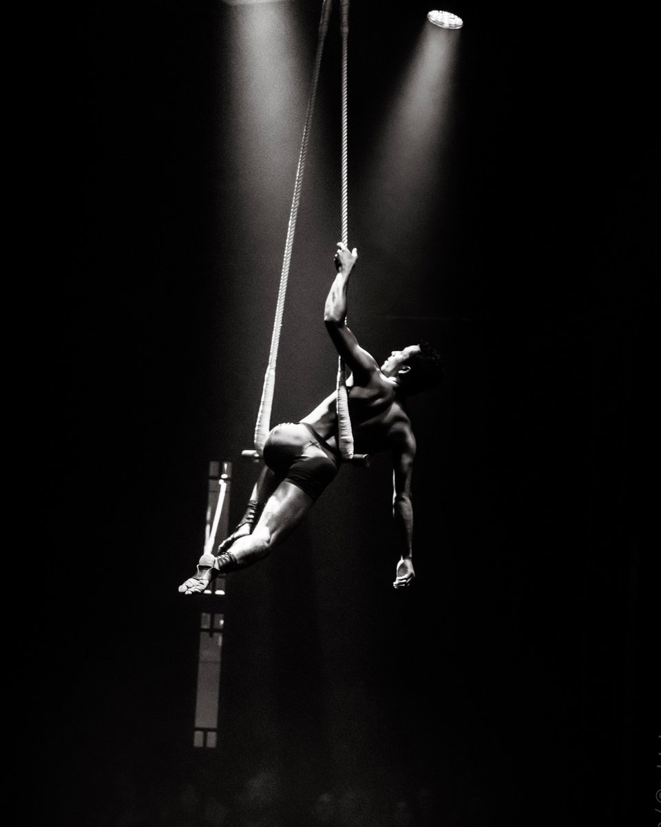 korblimey's tweet photo. The stage is calling 🖤 Photo taken by the brilliant @robinbootphoto for Boudoir Circus with @aircraftcircus 💪🏾⠀⠀⠀⠀⠀⠀⠀⠀⠀⠀⠀⠀⠀⠀⠀⠀⠀⠀⠀⠀⠀⠀⠀⠀⠀⠀⠀⠀⠀⠀⠀⠀⠀⠀⠀#photography #photoshoot #circuseverydamnday #aerialist https://t.co/9Fwz1mj6NP