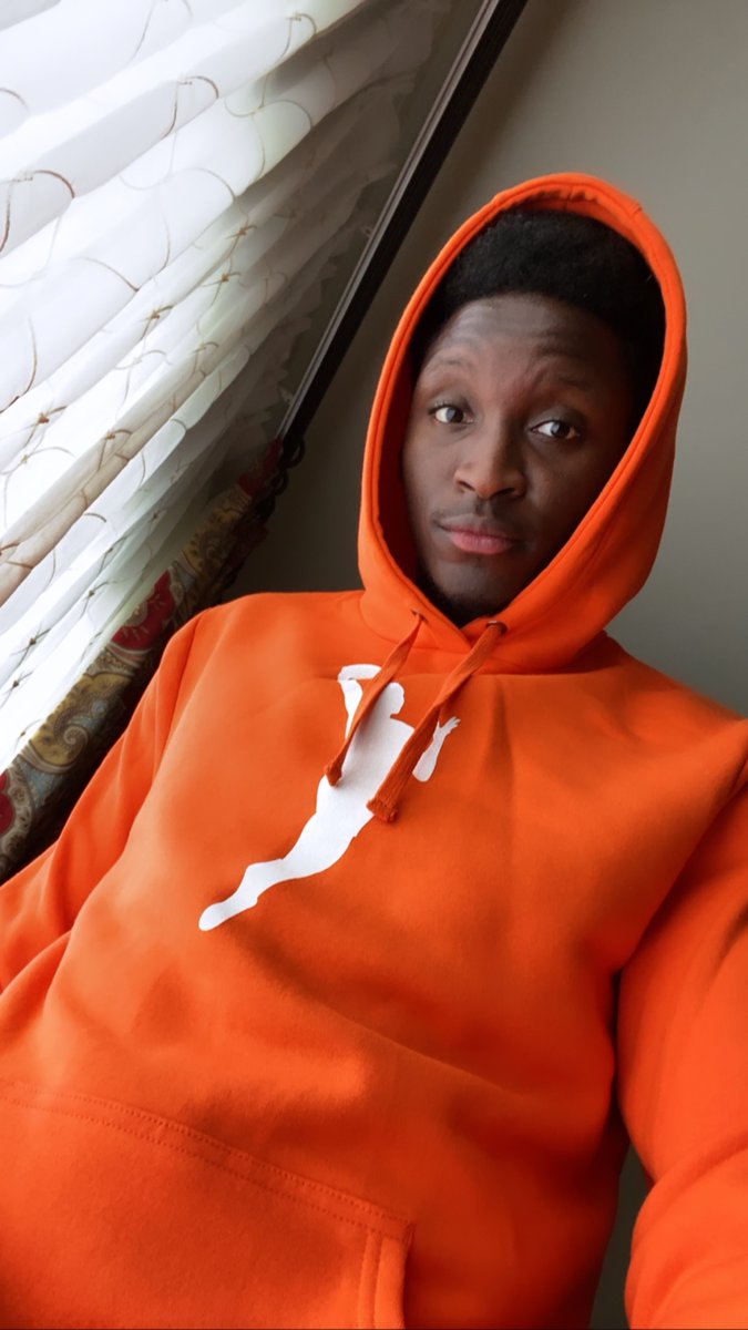 VicOladipo's tweet image. SHOUTOUT TO THE QUEENS!! @WNBA FOR START OF THE 2020 SEASON TODAY!! LETS GET IT! #ORANGEHOODIE #INITFORGOOD
