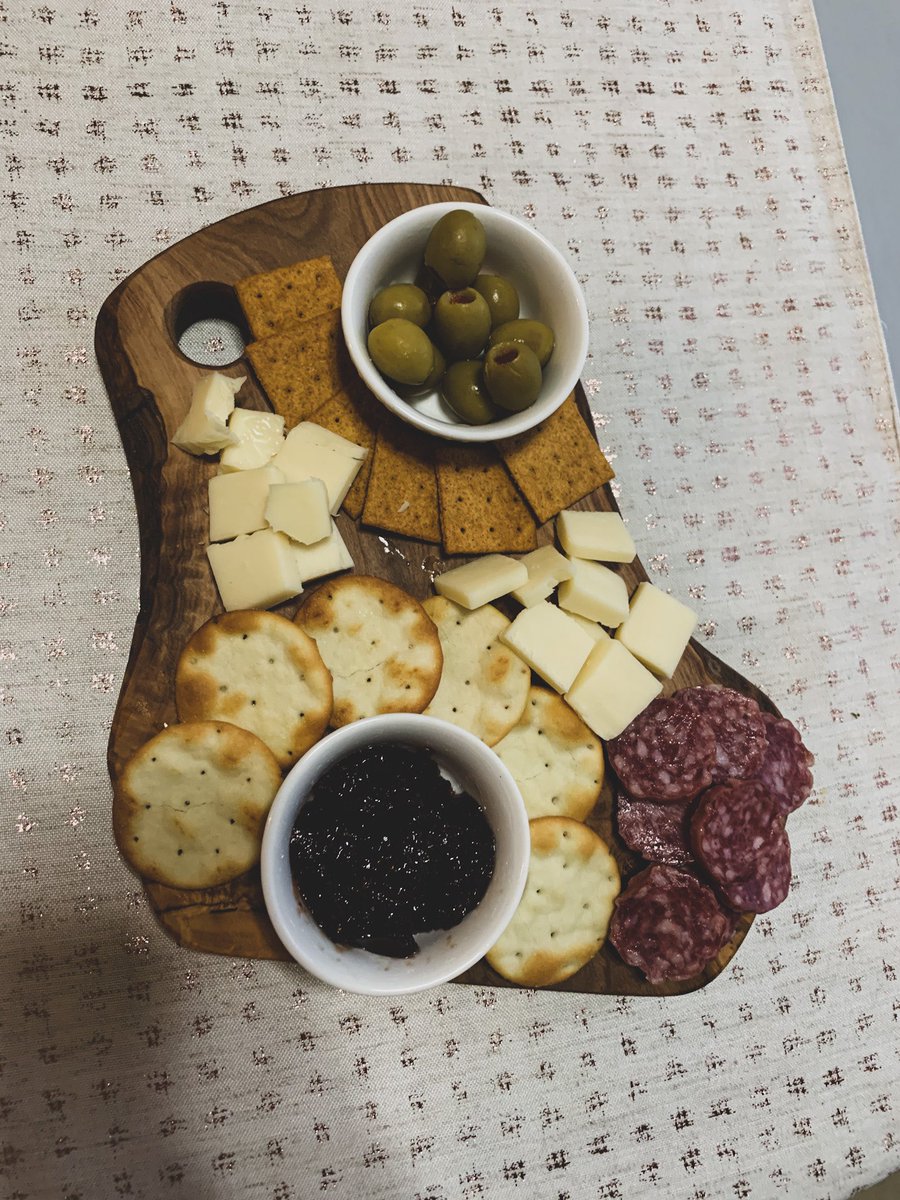 CheySlaton's tweet image. First dinner in my apartment 💕