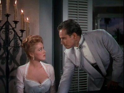 Exuccc's tweet photo. Titulada com a Marabunta per l’atac de formigues (1954), la tensió sexual entre Eleanor Parker i Charlton Heston és una de les més agosarades dels anys 50. Grandíssim Technicolor sota la mà del productor George Pal, que també produiria ���The Time Machine” i “The War of the Worlds” https://t.co/QFa2o6SU6E