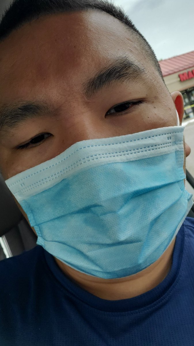 #MaskUpMN #BeTheChange Even when I'm waiting in the car for a pickup. #MaskBeforeMyTask