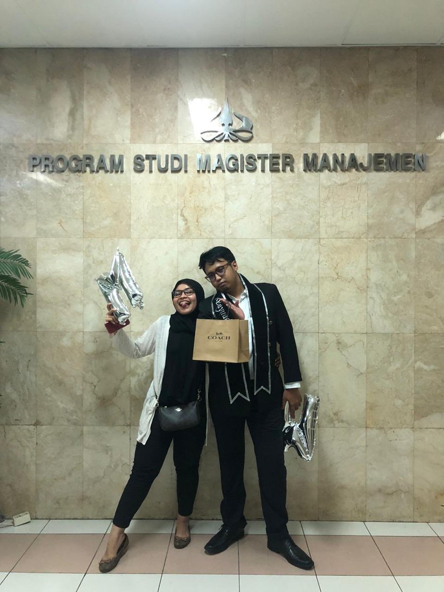 nadyapuspaf's tweet photo. Alhamdulillah yah selsai juga jadi donatur trisakti😂 finally Bima Bayuadji, S.T., M.M. Selamat sayang❤️ semoga dipermudah segala jalan kehidupanmu yaa🤗🤗 @bbayuadji https://t.co/wuelSRJsSG