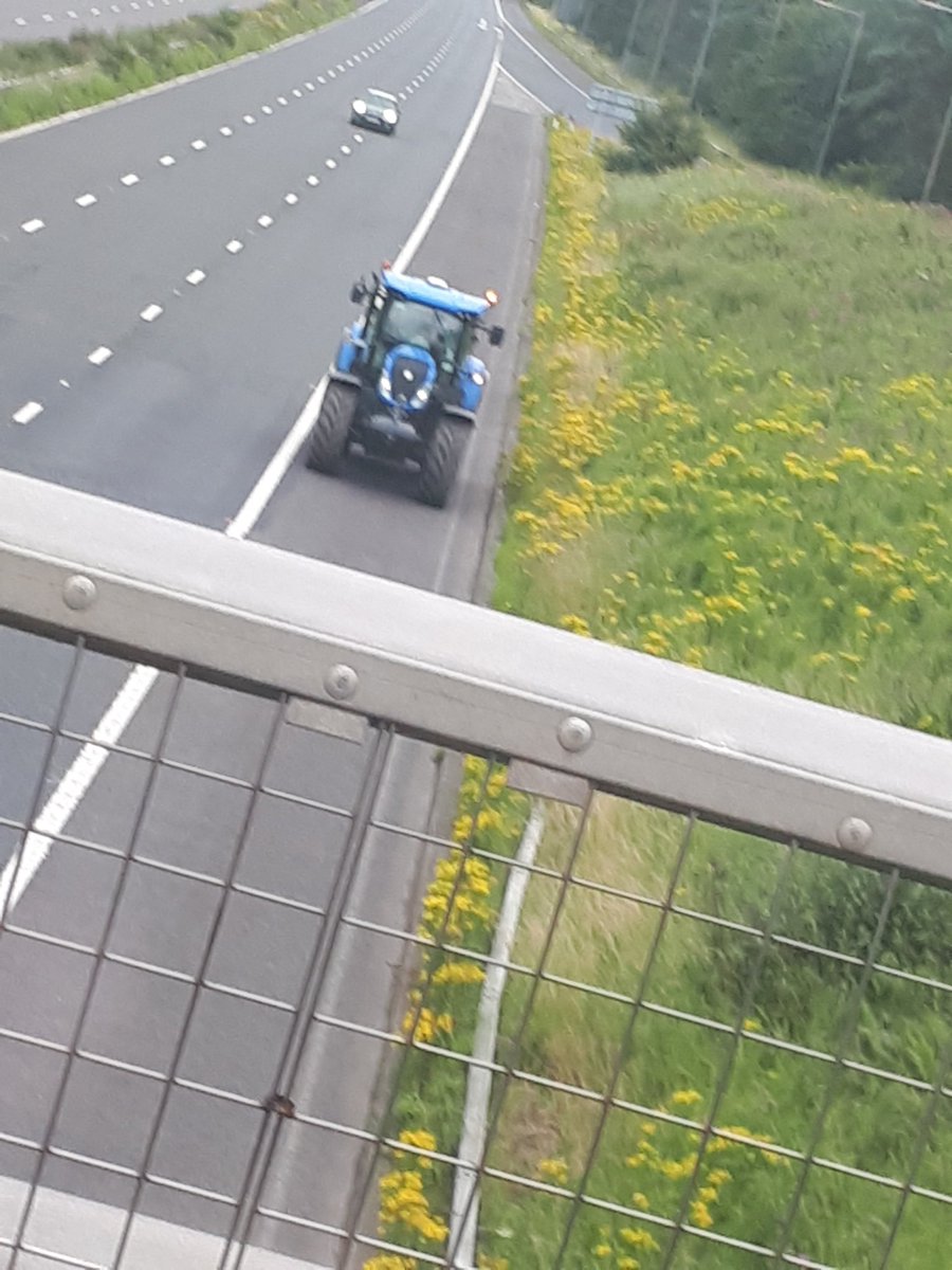 leslie894437's tweet photo. @NWmwaypolice https://t.co/7ecRsTTrtY