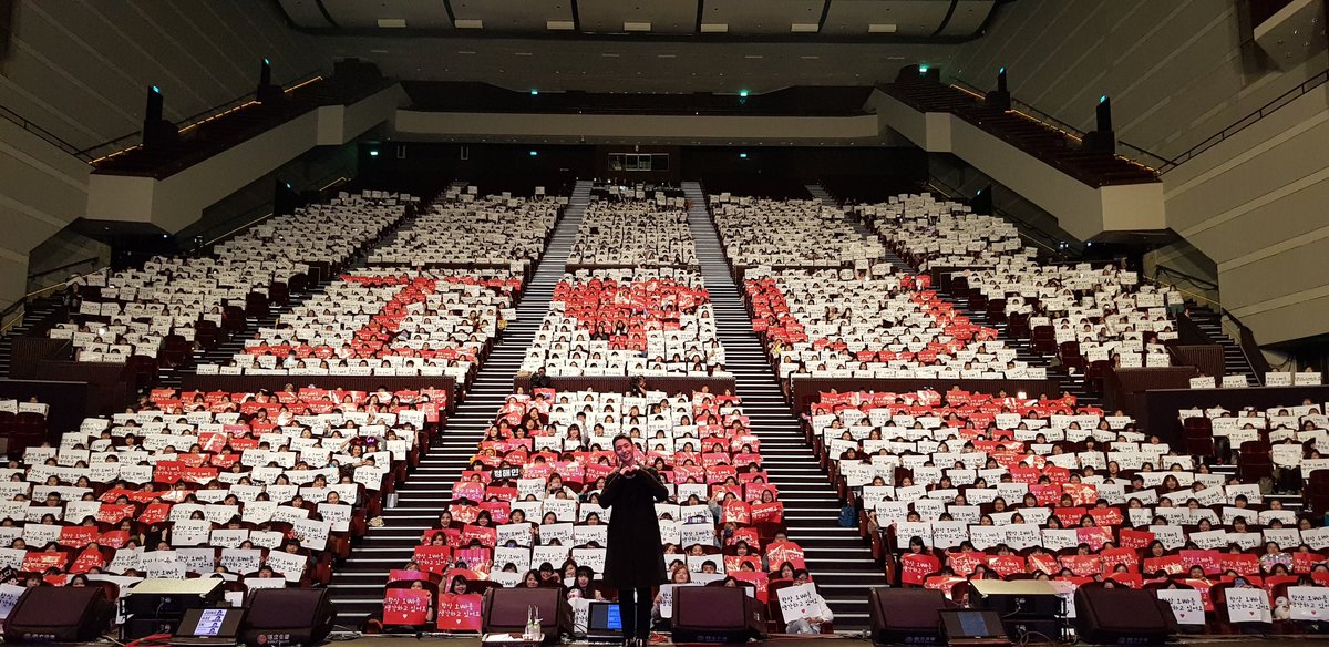 hiphop_babylion's tweet photo. I just recently became his fan but I know that I'll walk along this path for a long time 💞

#정해인_데뷔7주년 
#7SmilingYearsWithJungHaein https://t.co/0Xr0EUm8JT