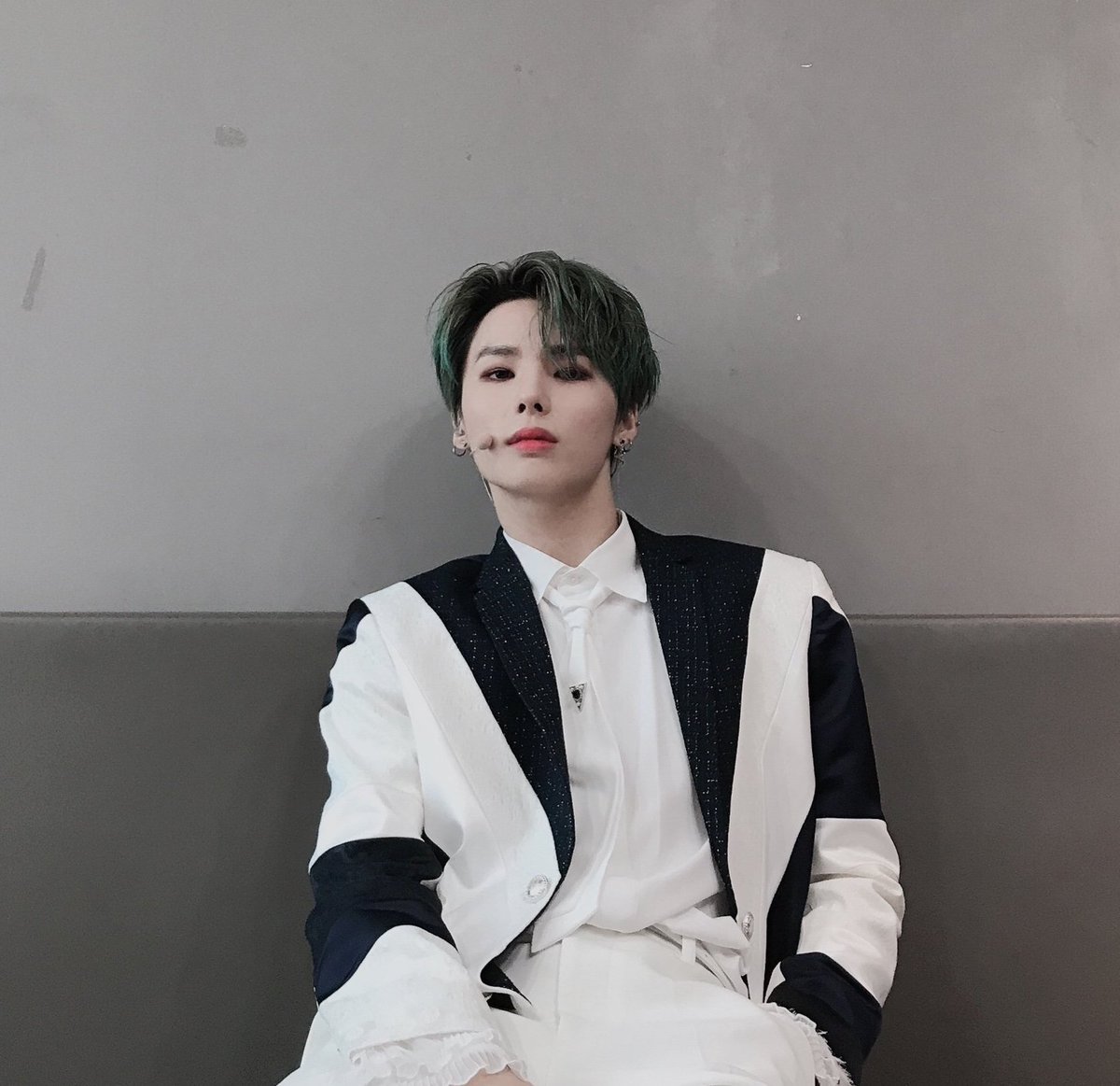 a2tiny's tweet photo. @ymsuii @sanspinkhair That's my baby, Wonhyuk. ๐ญ๐ญ๐ญ๐๐๐๐๐๐
@ELASTofficial #ELASTdebut #ELAST https://t.co/vdXkapesA8