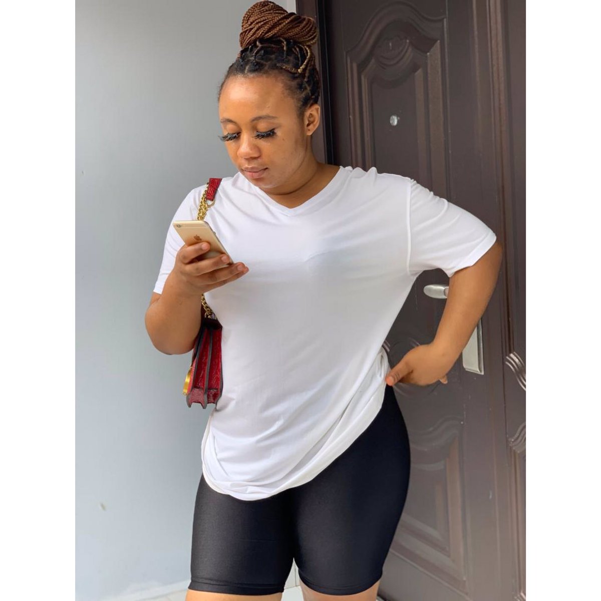 Ella_Smart_chi's tweet photo. Who missed meee🌝🌝 #BBNaijia2020 https://t.co/WwSNwonWsc