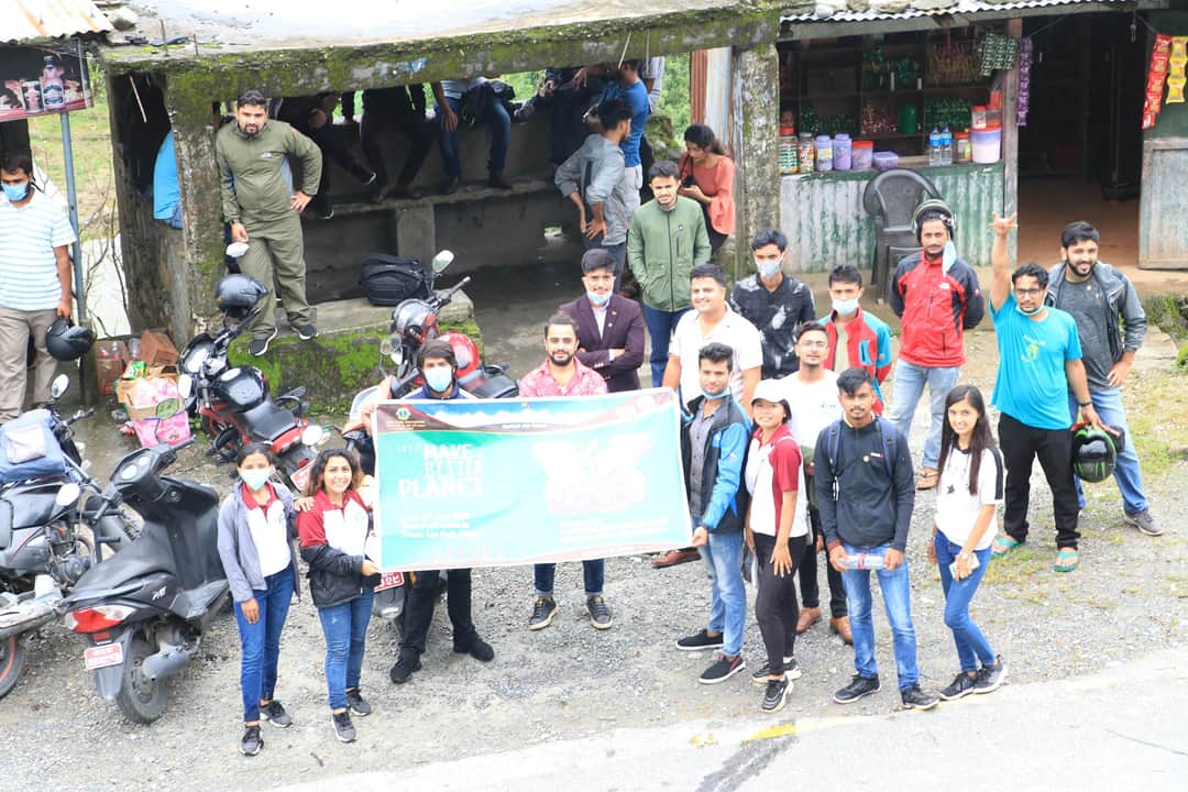 pdl_sahanshil's tweet photo. #letsmakebetterplanet
#Withleoleaders
#leopark
#pumdi 
#Pokhara https://t.co/NmfHBCxlml