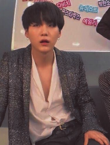 TINYSEOKJlN's tweet photo. meow https://t.co/ZrBZrB8CdF