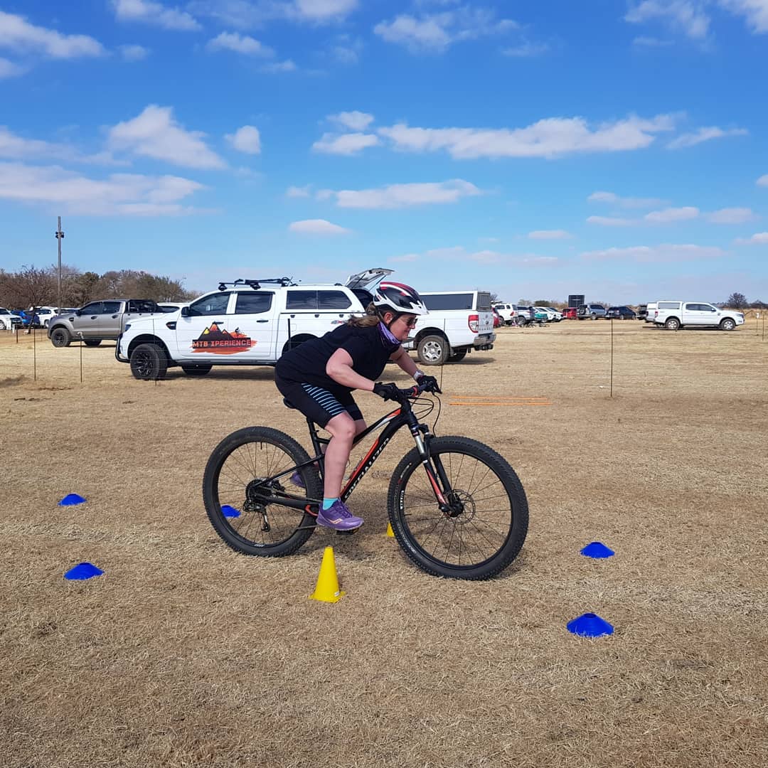 🔸Learn how to ride &amp; ride development🔸Such amazing progress today👏👏👏 Well done!! #mtb #mtbservice #mtbtraining #learnhowtoride #practice #instructor #mtblife #mtbfundamentals #trails