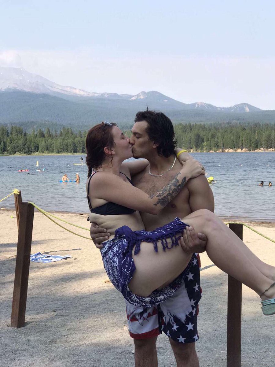 DylanAngelo3's tweet image. This girl still gives me butterflies to this day and she gives me the world ❤️😘🤘🏻.