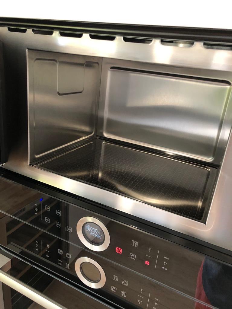 BrunoMartinez3's tweet photo. @BoschHomeEs hola. Este micro de la serie 8 venía sin bandeja, se vende aparte? O ha venido incompleto? Gracias. https://t.co/7sFo8yOibA