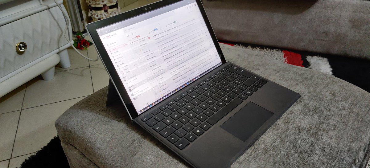 mukhtarsalim80's tweet photo. Anyone using surface pro 4 and experiencing screen flickering?
Looking for solutions.
#surfacepro #Microsoft #microsoftsurfacepro4 https://t.co/tVFtY2kJTq