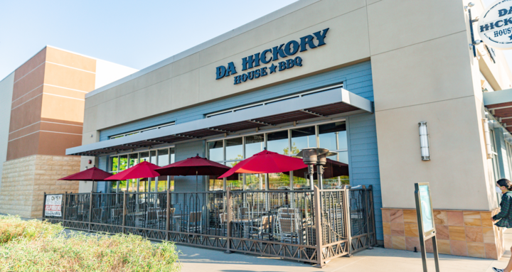 TheCollectionRP's tweet photo. The best BBQ in town is right here at The Collection at Riverpark! Which entree from Da Hickory House is your favorite?
#thecollectionrp #dahickoryhouse #bbqoxnard https://t.co/zOjypK2AWb