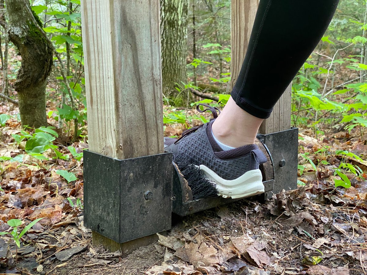 Did you know invasive species are primarily spread by humans? That’s why it's important to be informed and take action to slow the spread!

#PlayCleanGo #SlowtheSpread