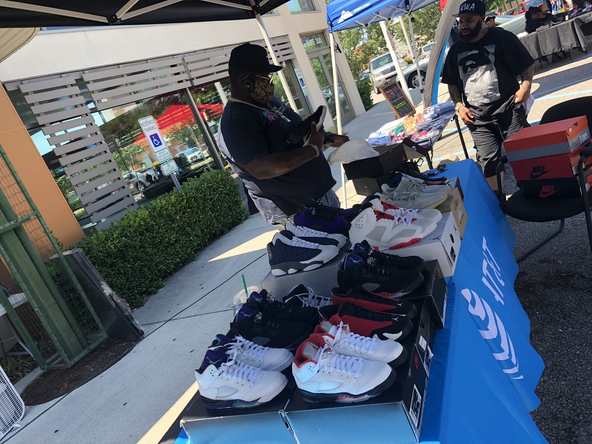 TanyaOkonkwo's tweet photo. Come on out to this Super Saturday Norfolk Foursquare!! It’s lit 🔥 @Nelson_TriggaT @GeorgeYearling @jessegaswintat @brittany_hilker @cjay0908 @DaleB1 @404girl #norfolknuggets #redmillionares #sevencityslayers #dawgpound https://t.co/5JXzeiD5ei