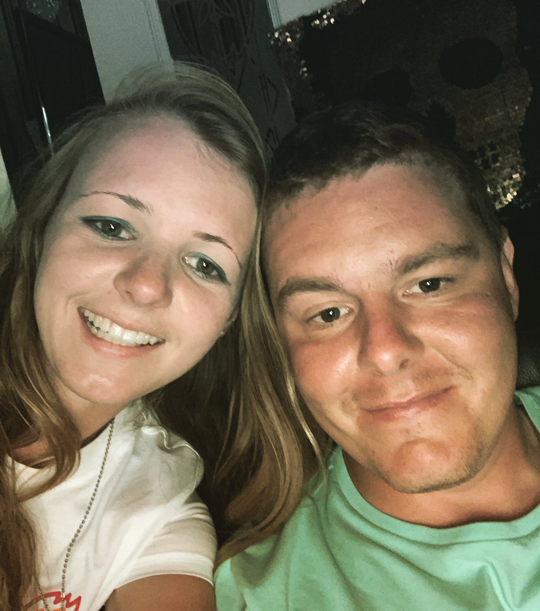 hannahvaughan10's tweet photo. Look who’s back home after his op 😁🥰 #recovery #recovering #backoperation #smiling https://t.co/Sgf0CmzLbX