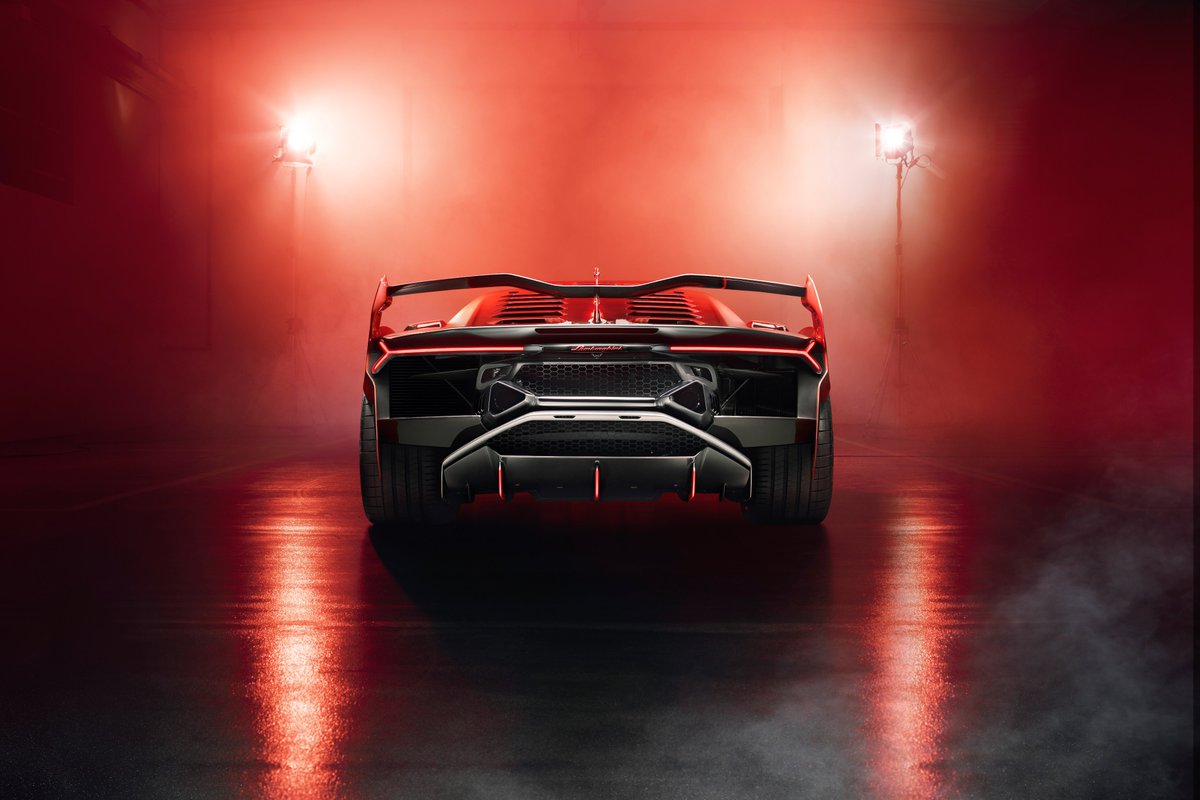 LamboClubGlobal's tweet photo. Lamborghini #SC18Alston, designed in synergy with the customer and Centro Stile @Lamborghini is road approved but designed primarily for use on the track.
#SquadraCorse #SuperSportsCar #LamborghiniClub #Motorsports https://t.co/tzY8SFL6Ea