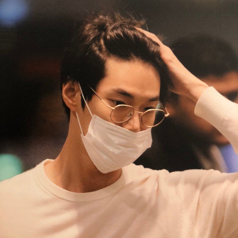 bornin96s's tweet photo. พี่หมอลงเวรดึก https://t.co/0K2WHwxT8i