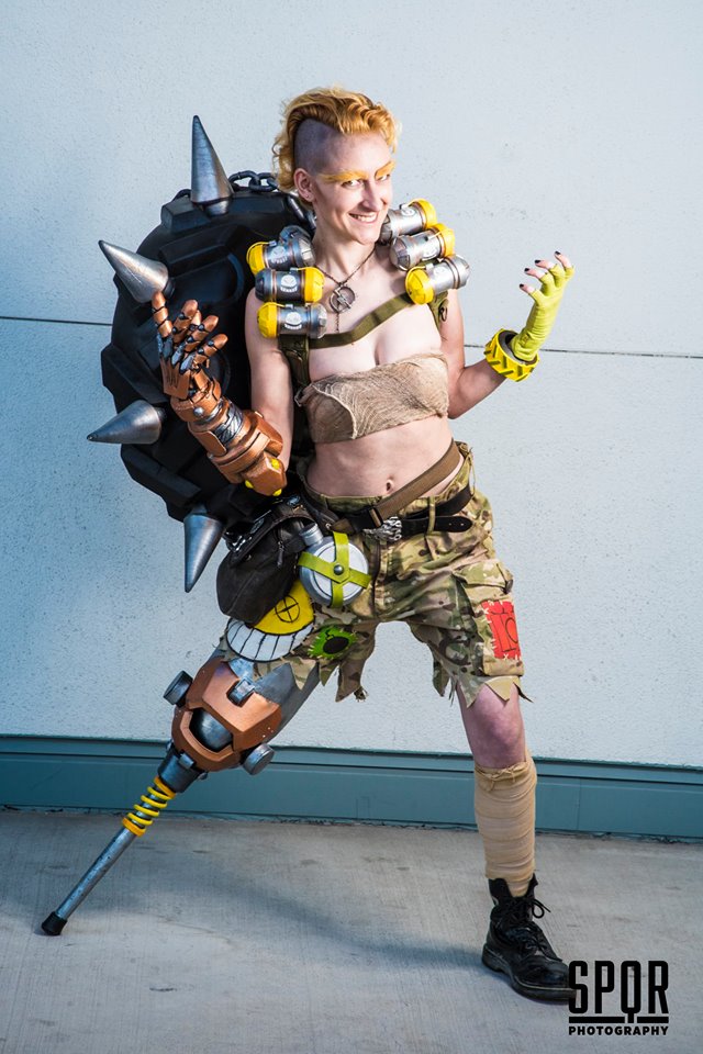 biliousneko's tweet photo. I never made a Pinned Post, so I suppose this works as a placeholder. I'm Tina, I make and draw things and like cosplaying as squirrely wierdos. https://t.co/PIgen4iqOM