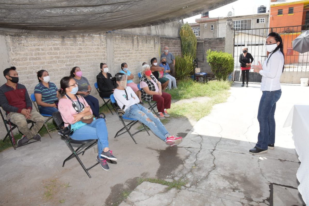 La convicción, la pasión y el amor por los nuestros mueve e inspira. No hay como estar en casa, regresar a las calles, escucharlos, saber que las circunstancias nos hacen más fuertes y que juntos somos imparables. El seccional es el ❤️ del <a href="/PRI_EDOMEX/">PRI Estado de México</a> y desde aquí, #VamosConTodo
