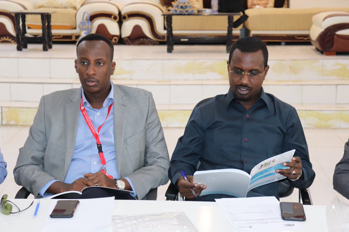 mohplso's tweet photo. @PuntlandH with the technical and financial support from @SC_Somalia launched 5year family planning strategy today. The ministry did extensive consultation with all stakeholder including religion leaders. Our gratitude goes to @SC_Somalia @MabdulkadirSC and all pple involved. https://t.co/G8kmM8sIjI
