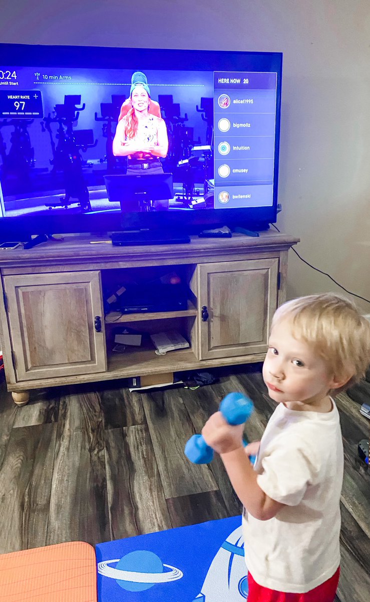 brittwilenski's tweet photo. @emmalovewell check out your littlest fan Jax! He loves to join mommy (and Emma!) for @onepeloton workouts. His favorites are anytime he gets to use his weights and doing the baby cobra 🐍 #pelothon #peloton #pelothon2020 #breakthroughcrew https://t.co/dsyuzkjplq
