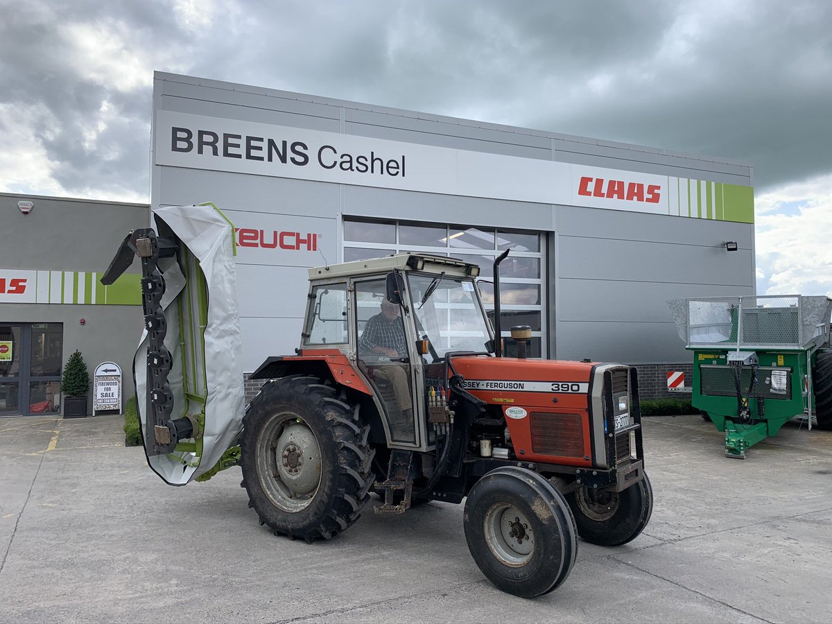 BreensOfCashel's tweet photo. New #Claas Disco 250 - Mounted 8β2ft Disc Mower away to repeat customers of ours. Big thanks to John & Johnny for the business again. #breens #claas #claasdisco #claas #discmower https://t.co/p9HqyxMYkr
