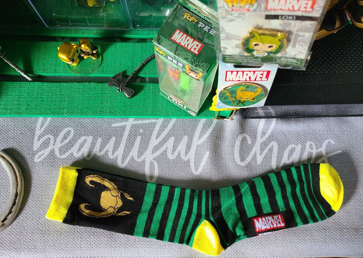 Prairie_Bayou's tweet photo. Got some goodies from @SuperHeroStuff The pants are way too long because they're men's but that's easily fixed. The socks are not tight like the ones at Walmart and I recommend these. Sized primarily for men so if you're petite keep that in mind. #Loki #Marvel #SuperheroStuff https://t.co/KjMcCK988g