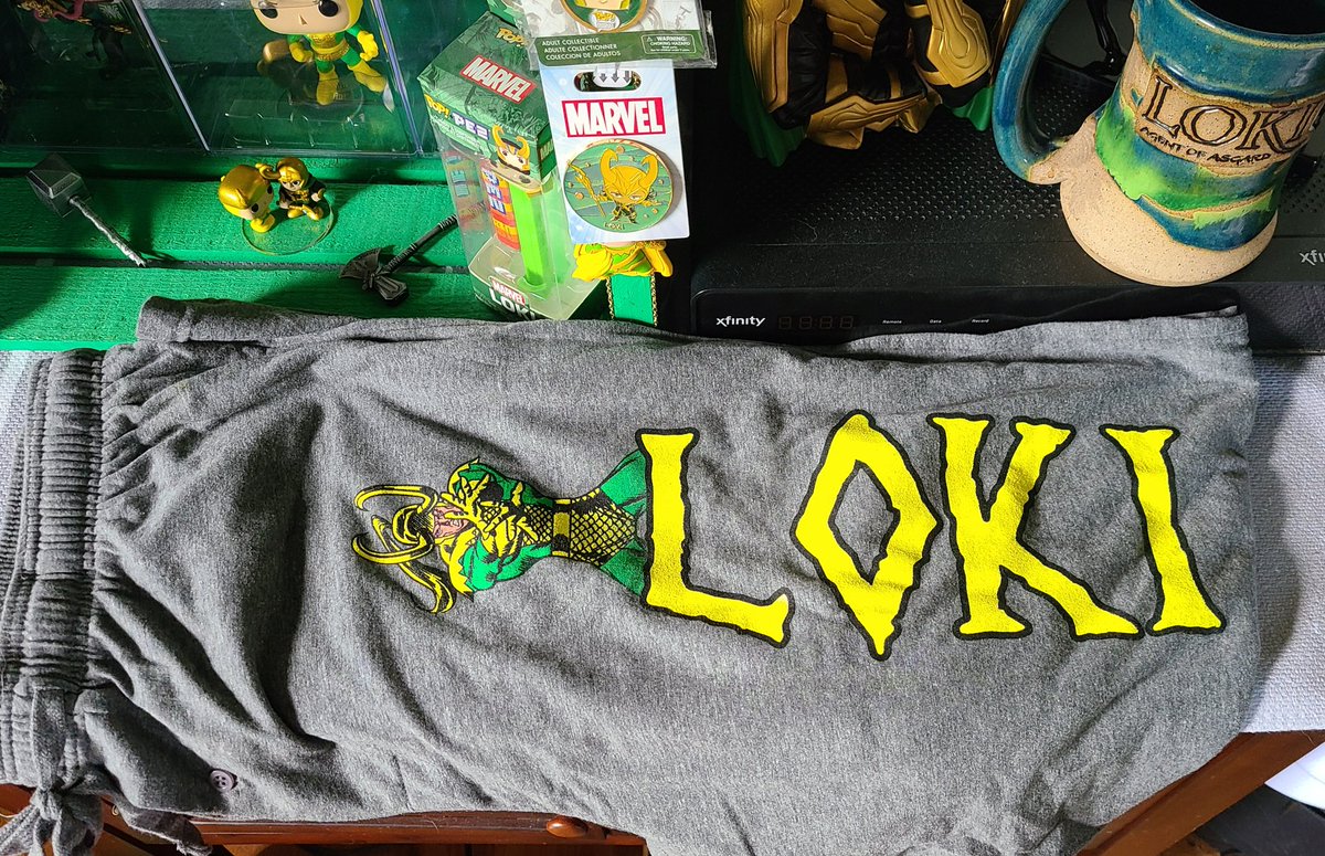 Prairie_Bayou's tweet photo. Got some goodies from @SuperHeroStuff The pants are way too long because they're men's but that's easily fixed. The socks are not tight like the ones at Walmart and I recommend these. Sized primarily for men so if you're petite keep that in mind. #Loki #Marvel #SuperheroStuff https://t.co/KjMcCK988g