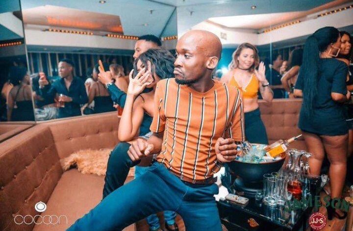 mohapi_thabong's tweet photo. DJ Dalootz deserve 11 South African ID'z for every language💃💃💃💃💃💃 boet fire 🔥🔥🔥🔥🔥🔥
#LockdownHouseParty https://t.co/cLIdrvHWwG