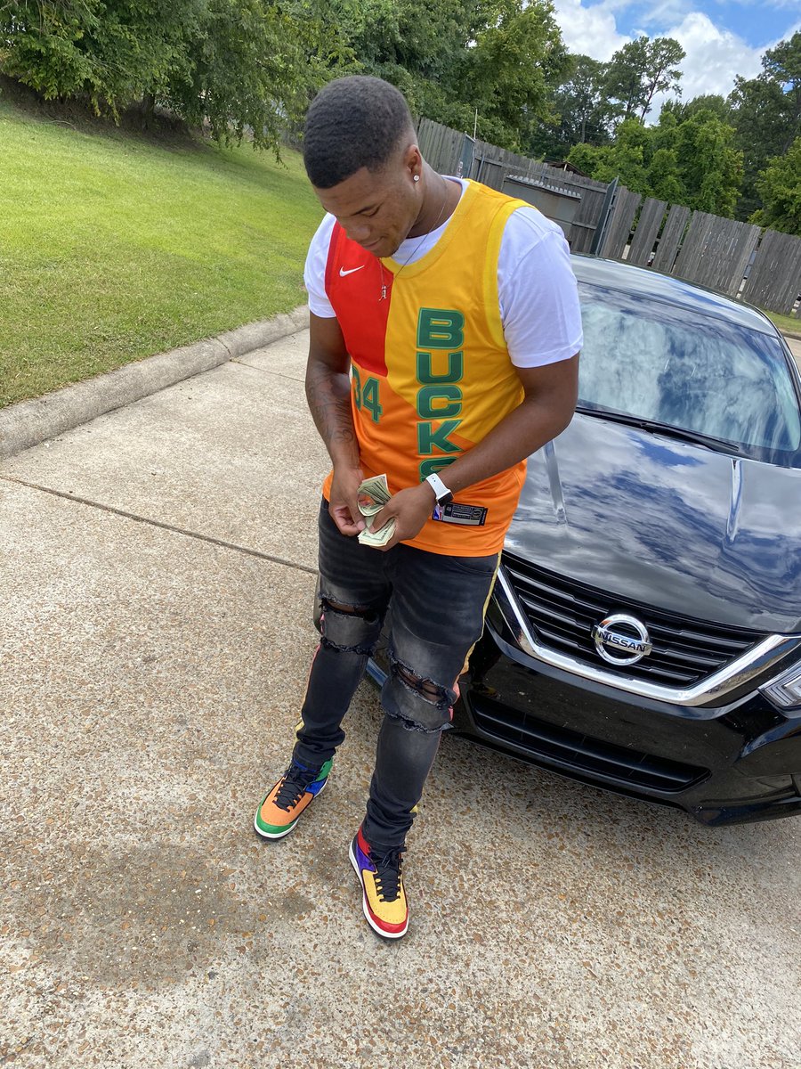 Pockets Almost Obese Ian Tryna Get Em In Shape💰🧡🏚
