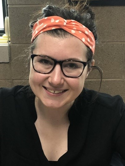 SXUAlumni's tweet photo. SXU's someone you should know introduces Eleanore "Ellie" Menke, ’16, ’19 a graphic design and media specialist at Mount Carmel HS. SXU prepared her for her role in developing the web content &amp; marketing that promote the great educational experience MCHS has to offer. #WeAre SXU https://t.co/dW5DDfeDmw