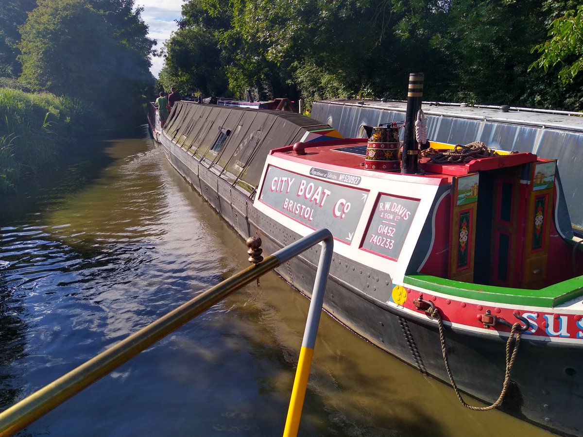 Another lovely stop over in Banbury.

The now 10-year-old Bobby also showed his skippering worth, by taking the boat through Banbury Lock for me. He's one heck of a helmsman already!

Moored for now in King's Sutton, hoping to get some more creative time tomorrow.