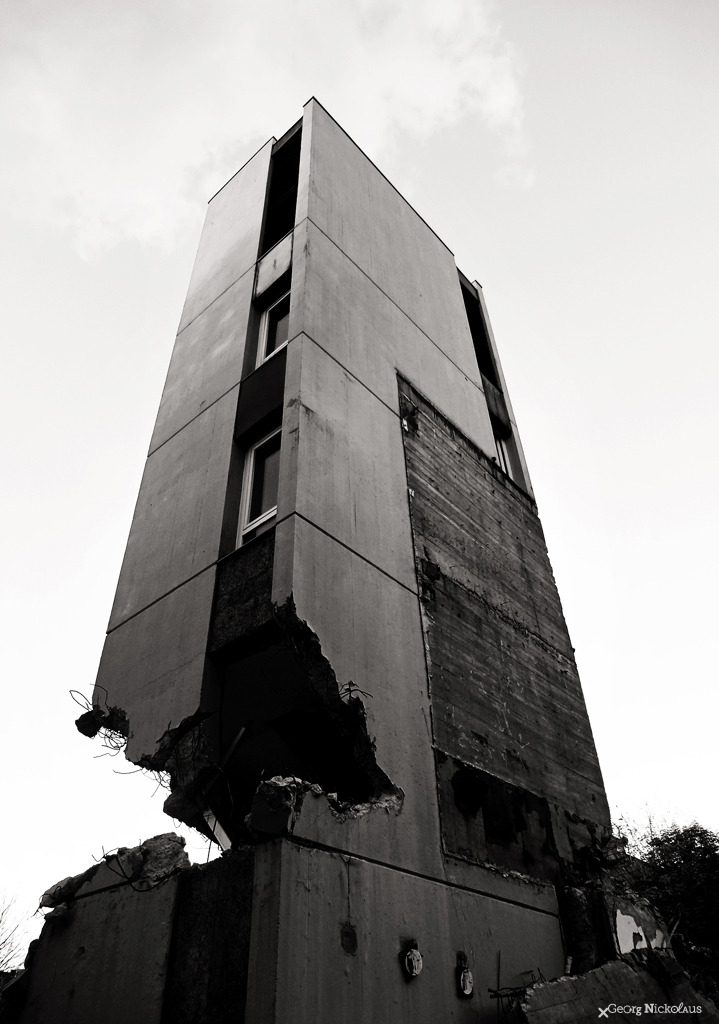 archillect's tweet photo. https://t.co/riyXo6HqxP