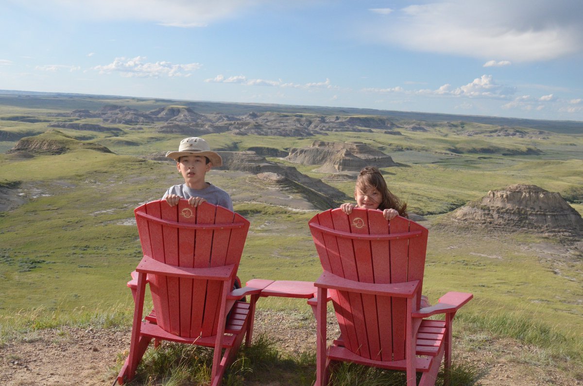 Thank you to staff at East and West blocks of Grasslands National Park <a href="/ParksCanada/">Parks Canada</a> #sharethechair, Lethbridge Visitor Centre <a href="/TourismLeth/">Tourism Lethbridge</a>, The Galt Museum @GaltMuseum, Fort Whoop Up <a href="/FortWhoopUp/">Fort Whoop Up N.H.S.</a> @ParksCanada_AB for welcoming us and providing excellent support and suggestions!