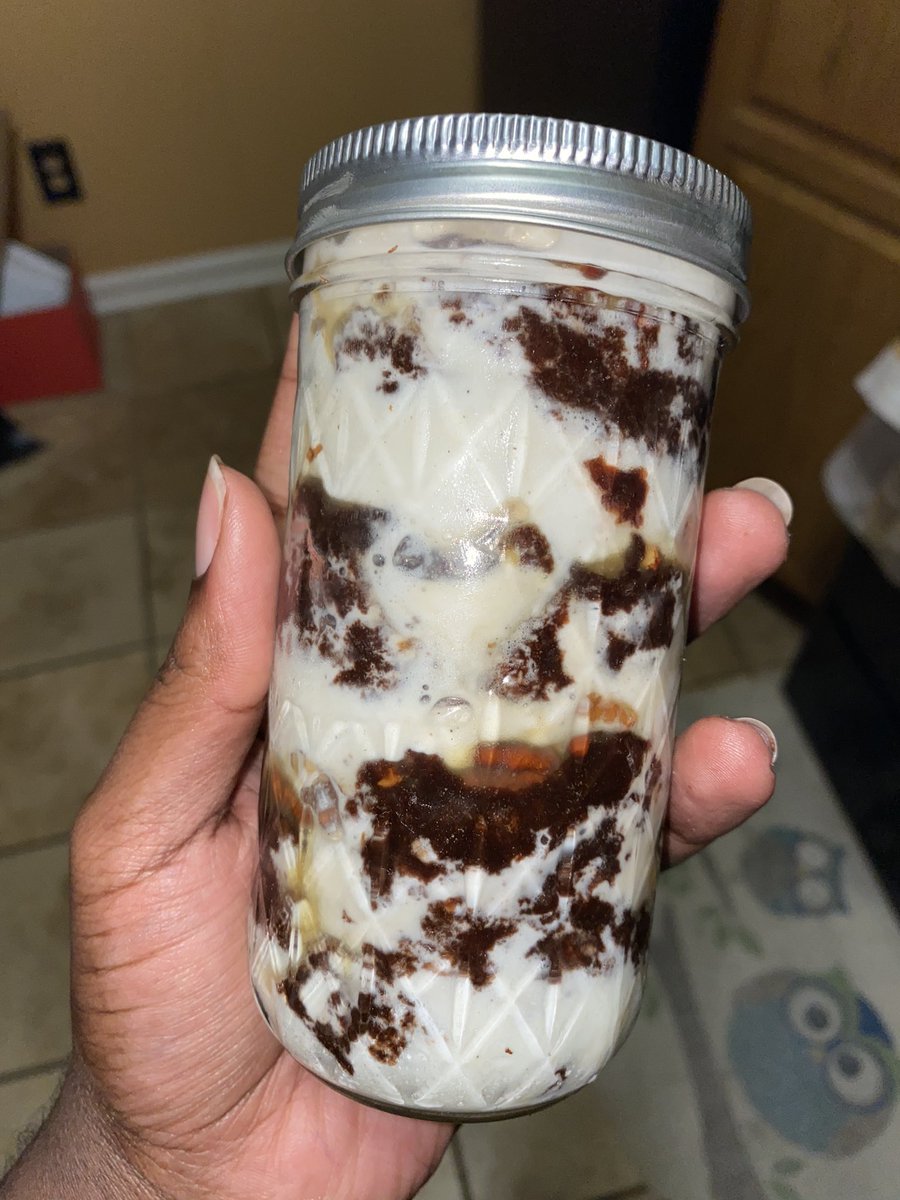 KiingEmm's tweet photo. Im excited to announce the relaunch of @TreatsEms 🧁🍫 I’m located in The Jacksonville &amp; Orlando, FL if you could please retweet for me, it would be greatly appreciated 🍓❤️ I’ll be uploading a thread under this tweet ✨ https://t.co/pP9IKCZxTo
