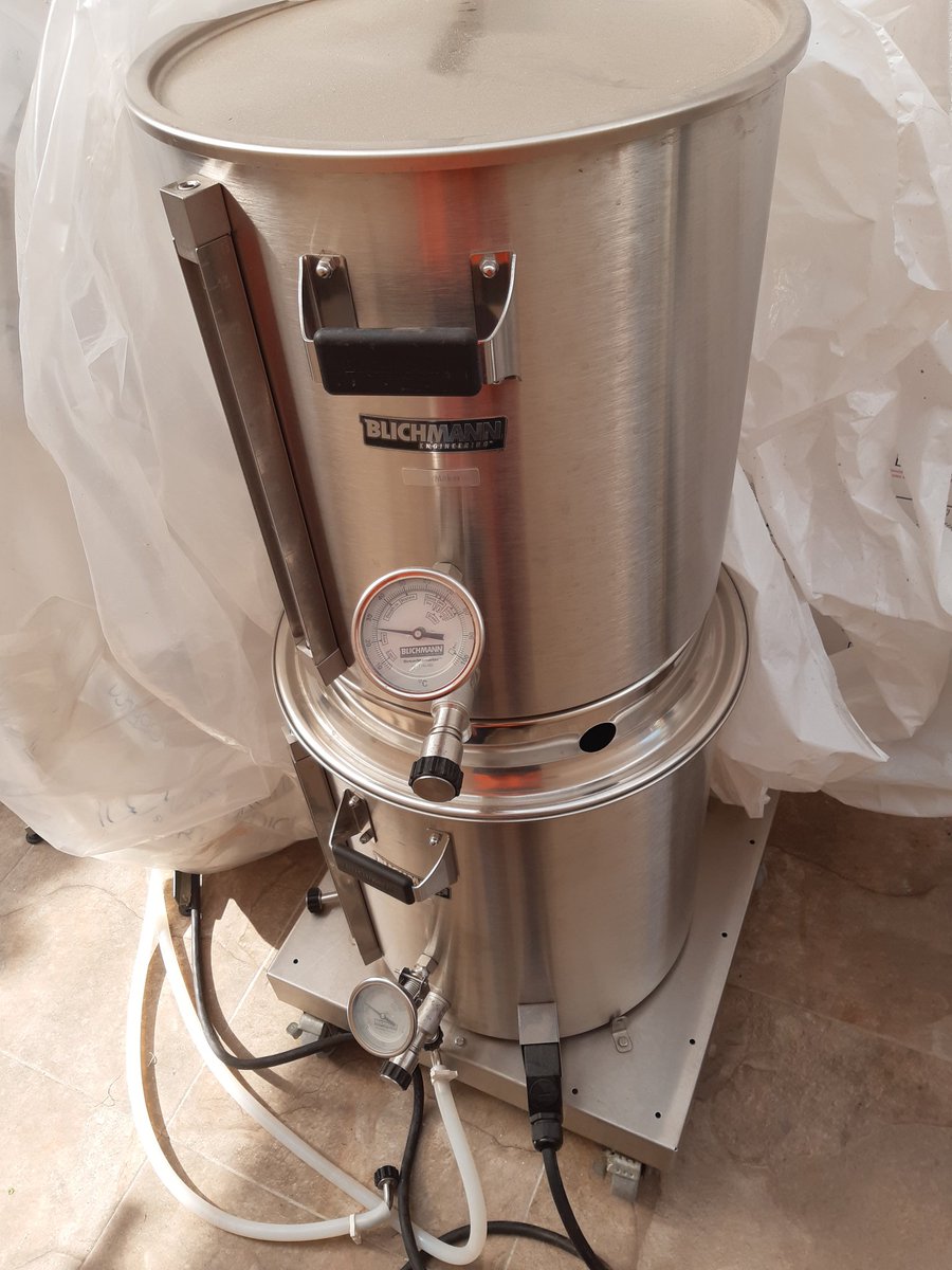 Guayaquil_beer's tweet photo. Esta belleza #Blichmann #EasyBrew de 10 Gl que después de 4 años de comprada AUN NO SE LA USA es virgen 😱 !!!
Parece que la inauguramos en agosto...q 😄
@BlichBeerGeek @eldiaDlacerveza @cervezadviernes @Markus_Beer84 @guilleiwd @JaNaGaLl @artesanoos @CervezaRudim @craftesanos https://t.co/96iev7tZZr