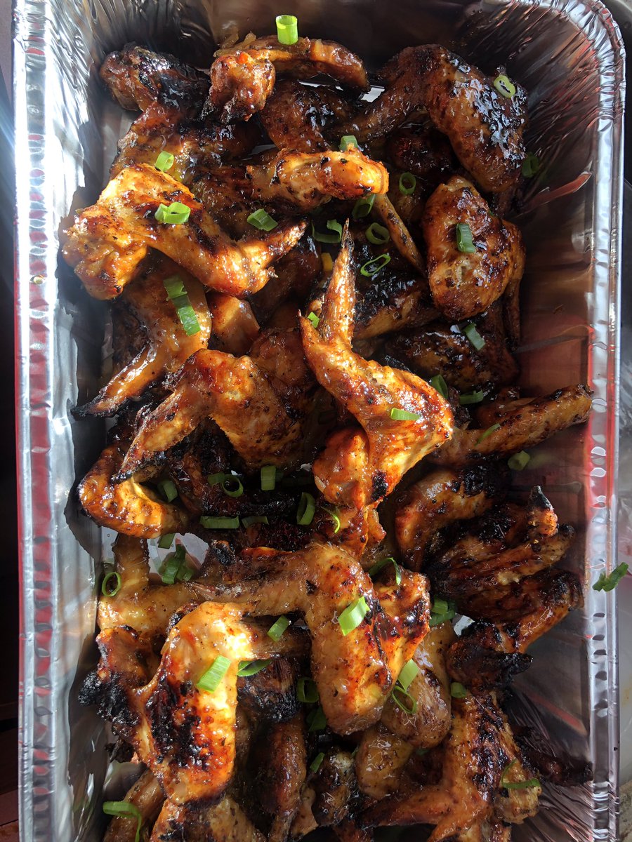 JohnPerryNOhio's tweet photo. Grilled Habanero honey Pineapple chicken wings #BossBytes #BossWinhs https://t.co/5WMMG76s8C
